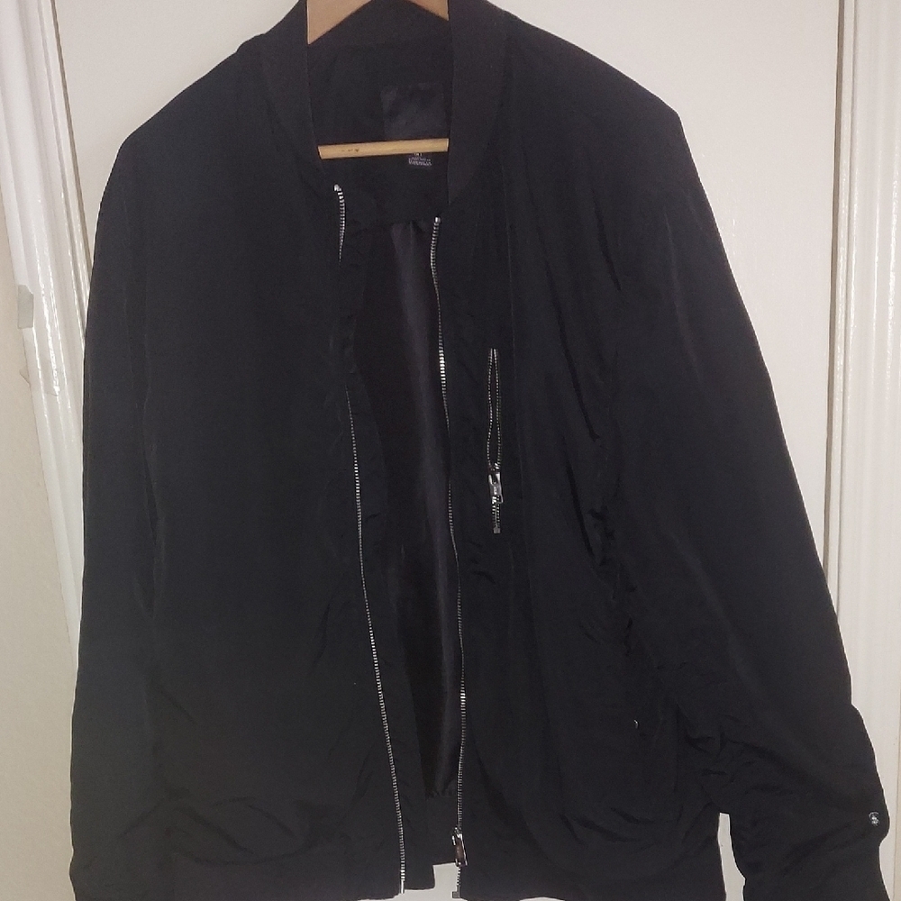 H&M Classic Black Bomber Jacket - Picture 3 of 15